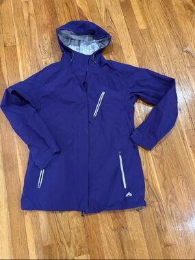 Eastern Mountain Sports Purple Hooded Ski Jacket